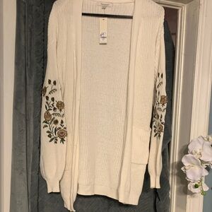 Francesca's Collections Cream Floral Cardigan